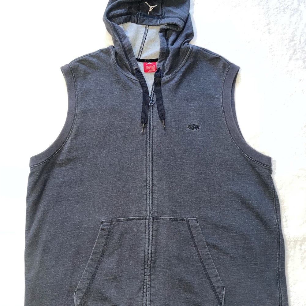 Jordan Hooded Vest - size 2XL